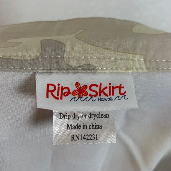 RipSkirt Hawaii Beige Camo Print Wrap Skirt Length 2 Size Large - Picture 3 of 4